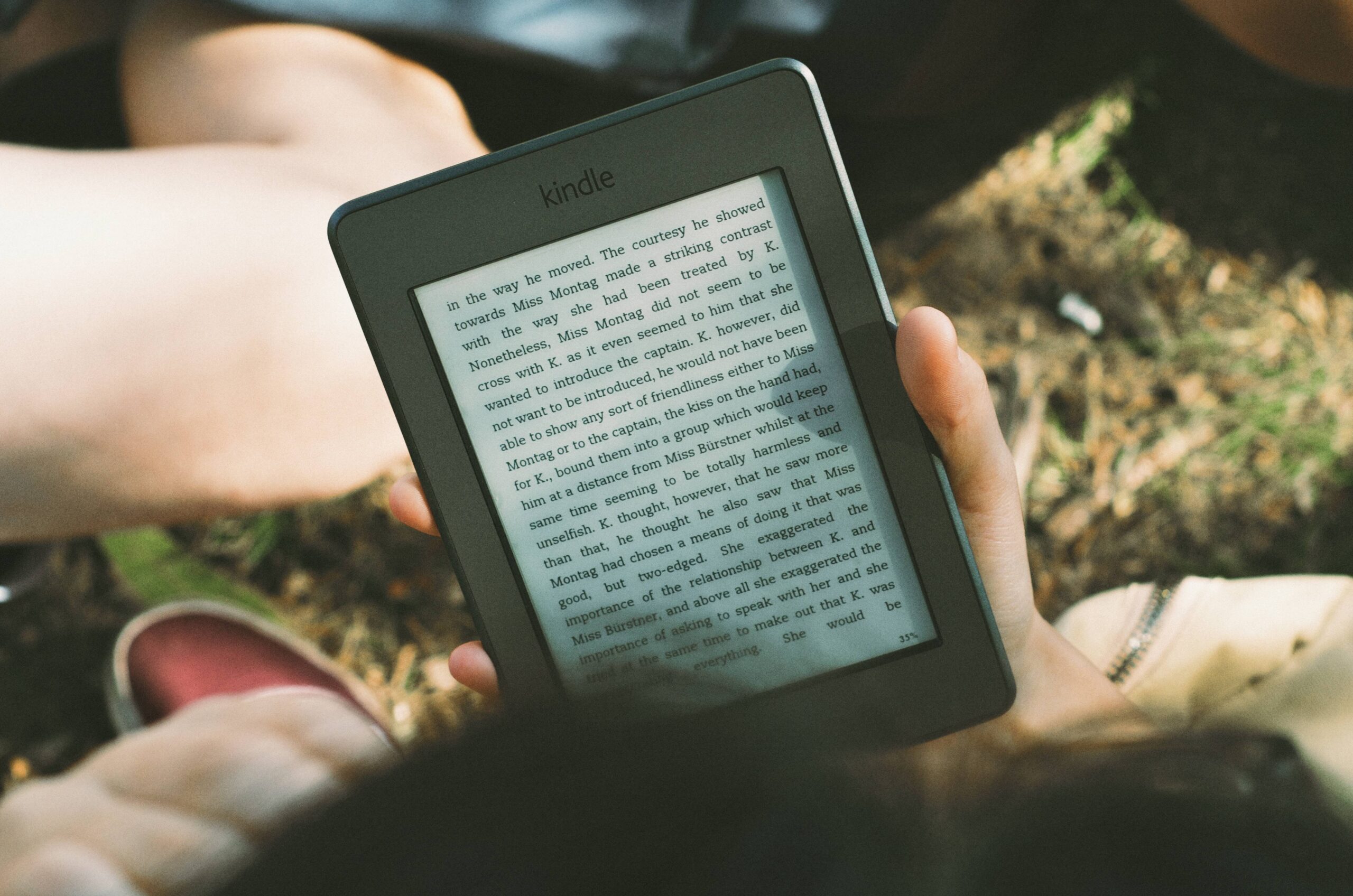 bookwritinghq Here's why you should Ditch the Traditional Way & Switch to Self-Publishing!